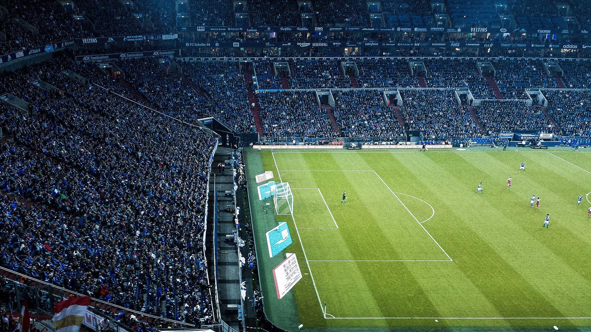 德媒曝西蒙斯首选热刺 切尔西犹豫不决错失良机